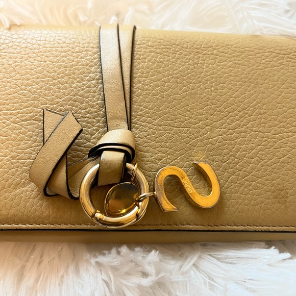 Chloe Authentic Wallet - Picture 3 of 16